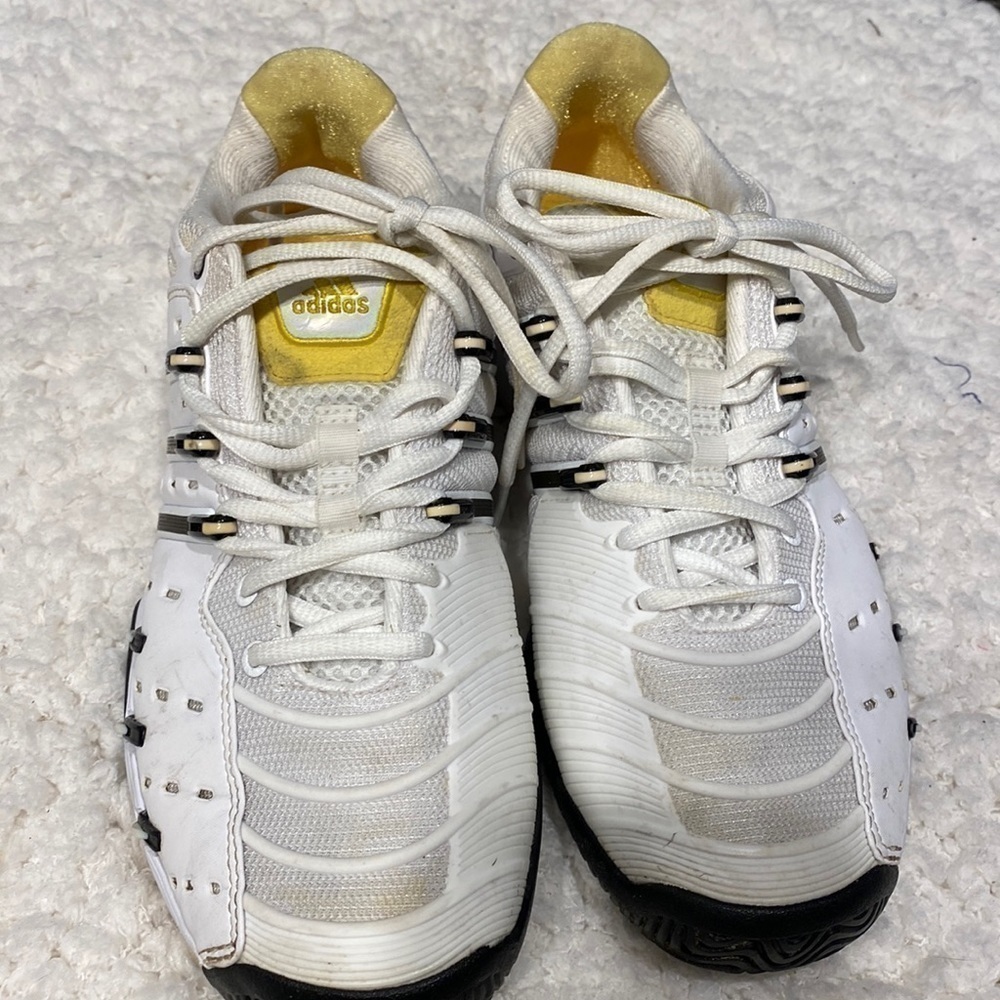 Mens Adidas torsion system lace up athletic shoes size 8